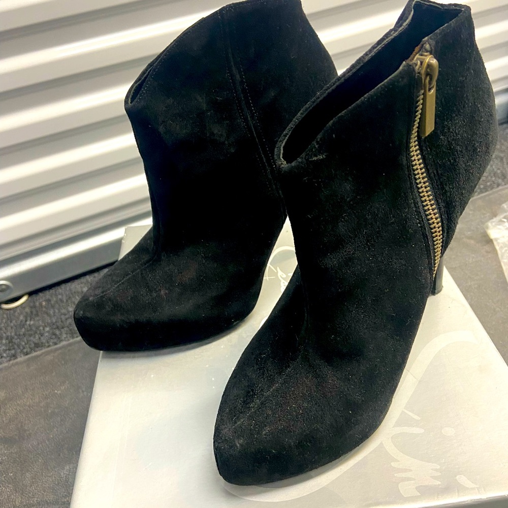 Black suede stiletto booties. - Picture 3 of 7